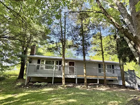675 Berry Rd, Howard, OH 43028