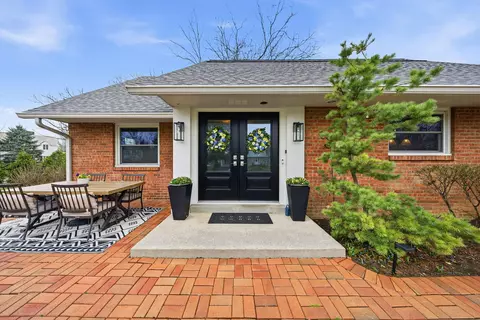 1780 Waltham Rd, Columbus, OH 43221