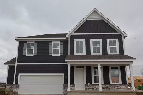 74 Banyan Dr, Lewis Center, OH 43035