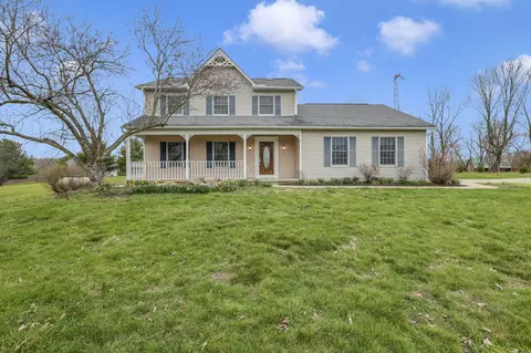 21 Indian Wood Dr, Thornville, OH 43076