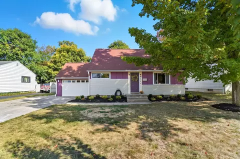 2424 Nottingham Rd, Columbus, OH 43221