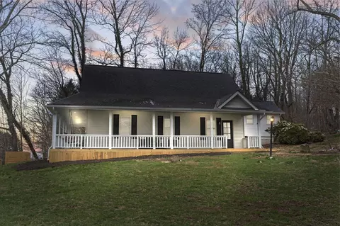 780 National Rd SE, Hebron, OH 43025