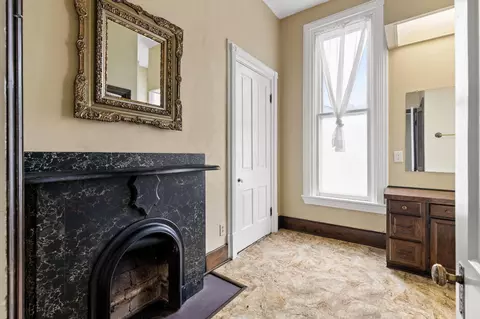 208 N Scioto St, Circleville, OH 43113 photo 9