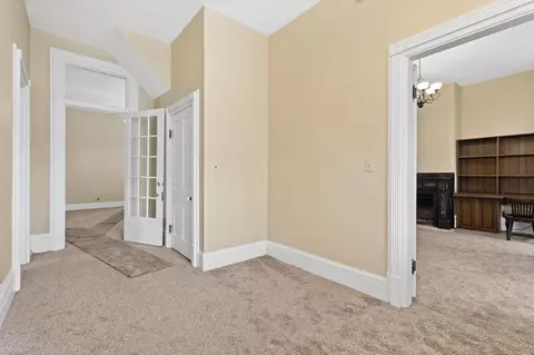 208 N Scioto St, Circleville, OH 43113 photo 7