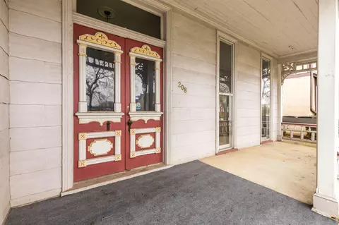 208 N Scioto St, Circleville, OH 43113 photo 3