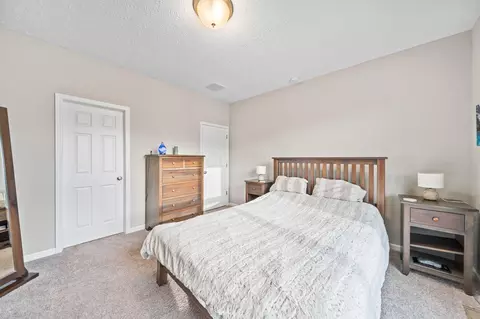 Bedroom - 1908 Branch Pl, Lancaster, OH 43130 photo 2 of 7
