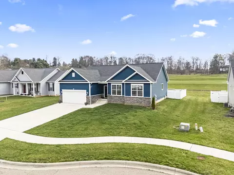 View/Area - 1908 Branch Pl, Lancaster, OH 43130 photo 1 of 11