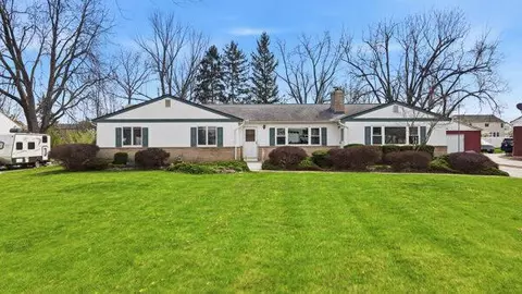 3755 Mayfair Dr, Grove City, OH 43123