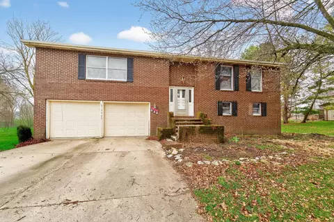 13983 Oxford Dr, Marysville, OH 43040