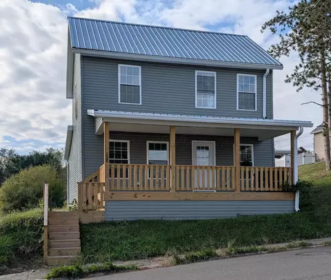 551 W Brown St, New Lexington, OH 43764