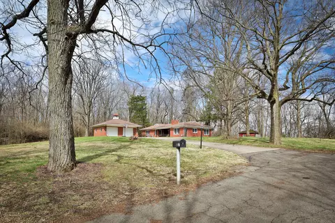 375 N Fostoria Ave, Springfield, OH 45503