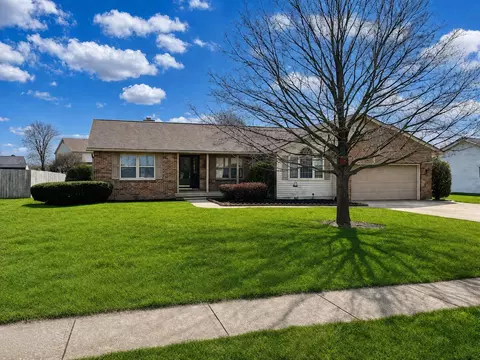 298 Kensington Ct, London, OH 43140