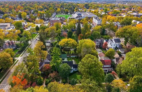 View/Area - 2425 Bryden Rd, Columbus, OH 43209 photo 4 of 8