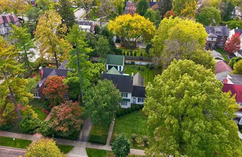 View/Area - 2425 Bryden Rd, Columbus, OH 43209 photo 2 of 8