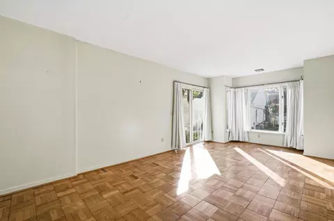 Living - 2425 Bryden Rd, Columbus, OH 43209 photo 6 of 11