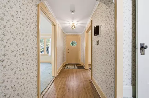 Entry Way - 2425 Bryden Rd, Columbus, OH 43209 photo 1 of 9