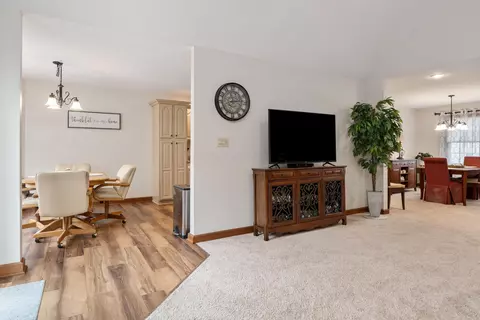 Entry Way - 1007 Ridge Dr, Circleville, OH 43113 photo 2 of 4