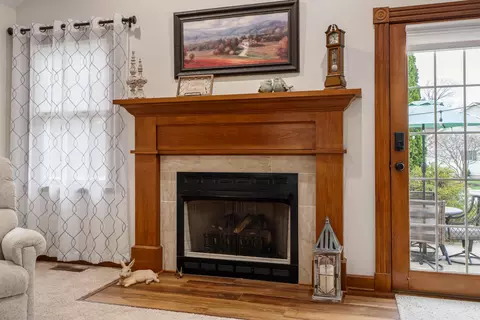 Entry Way - 1007 Ridge Dr, Circleville, OH 43113 photo 1 of 4