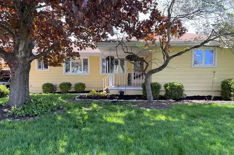 1 Hilltop Dr, Mount Vernon, OH 43050