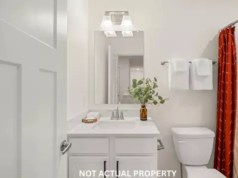 Bath - 3261 Calveylee Ln, Columbus, OH 43232 photo 2 of 4