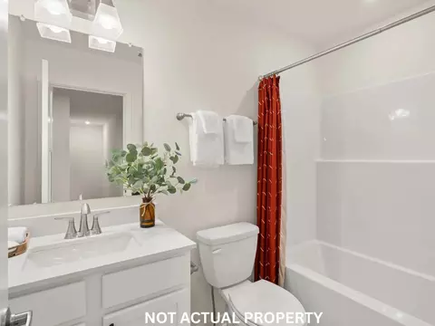 Bath - 3261 Calveylee Ln, Columbus, OH 43232 photo 1 of 4