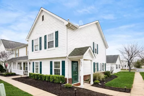 622 Lakeview Dr S, Grove City, OH 43123