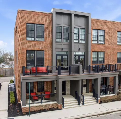 2486 Westmont Blvd, Upper Arlington, OH 43221