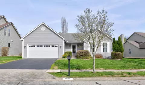 5040 Canyon Grove Dr, Canal Winchester, OH 43110