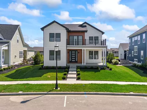 3692 Beulah Pk Dr, Grove City, OH 43123