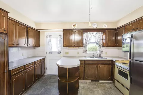 Kitchen - 249 Marvel Dr, Lancaster, OH 43130 photo 3 of 3