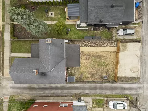 View/Area - 74 E Dodridge St, Columbus, OH 43202 photo 2 of 3