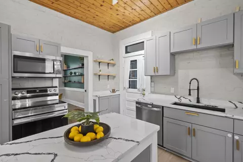 Kitchen - 74 E Dodridge St, Columbus, OH 43202 photo 5 of 5