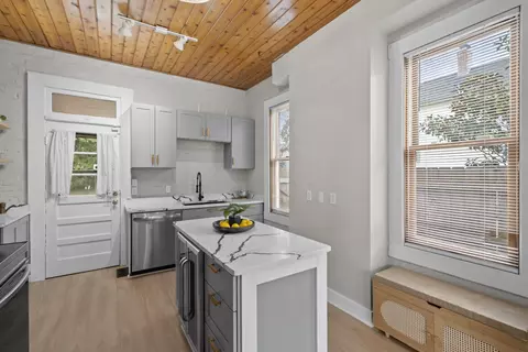 Kitchen - 74 E Dodridge St, Columbus, OH 43202 photo 3 of 5