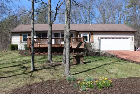 870 Iroquois Ct #A, Sugar Grove, OH 43155