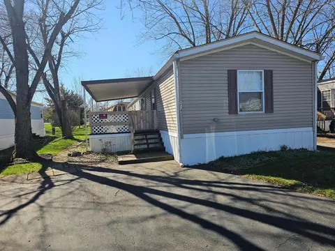 214 Estates Ln #214, Reynoldsburg, OH 43068