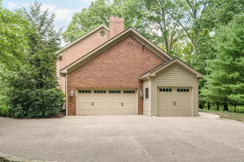 Exterior - 700 Eagle Rdg, Powell, OH 43065 photo 10 of 21