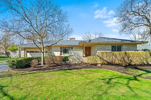 3949 Norbrook Dr, Columbus, OH 43220