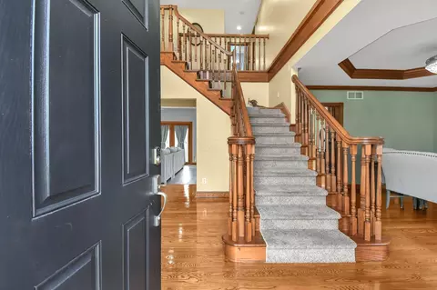 Entry Way - 3570 Needham Rd, Mansfield, OH 44904 photo 1 of 4
