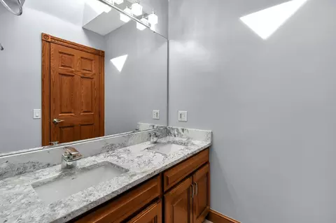 Bath - 3570 Needham Rd, Mansfield, OH 44904 photo 3 of 6