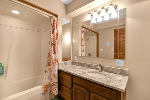 Bath - 3570 Needham Rd, Mansfield, OH 44904 photo 6 of 6