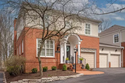 1374 White Oak Ln, New Albany, OH 43054