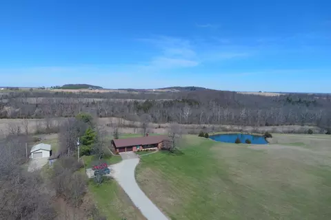 8069 State Route 138, Frankfort, OH 45628