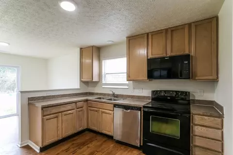 Kitchen - 2177 Margo Rd, Columbus, OH 43229 photo 1 of 1