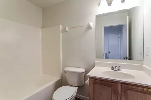 Bath - 2177 Margo Rd, Columbus, OH 43229 photo 2 of 2