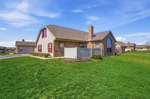 2513 Landings Way #26, Grove City, OH 43123
