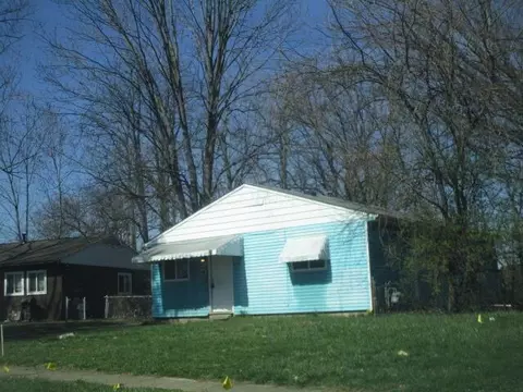 3072 Huntington Dr, Columbus, OH 43207