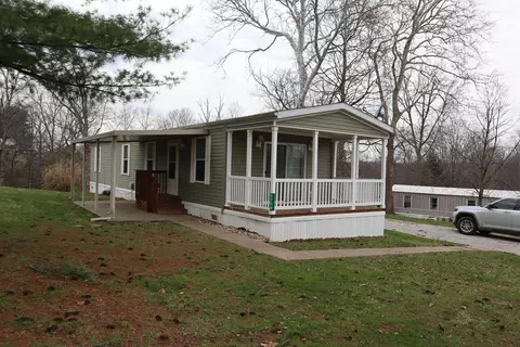 620 State Route 132 #B, Clarksville, OH 45113