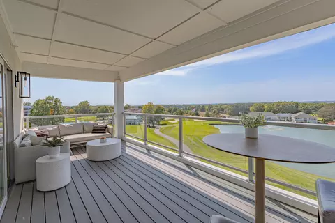 5211 Highpointe Lakes Dr #301, Westerville, OH 43081