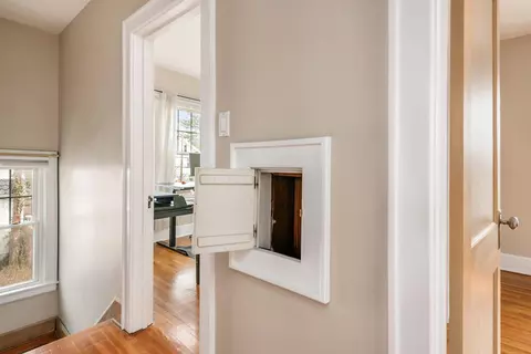 Entry Way - 415 E Weber Rd, Columbus, OH 43202 photo 5 of 5