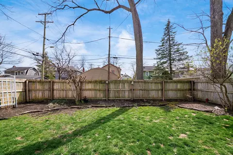 Exterior - 415 E Weber Rd, Columbus, OH 43202 photo 7 of 13